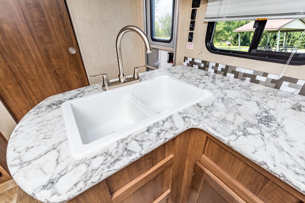 Gulf Stream Conquest Lite 281BH Image