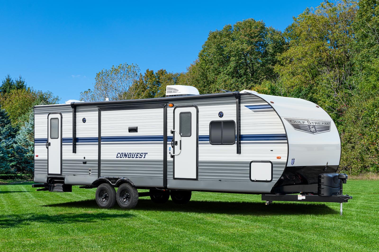 who makes gulfstream travel trailers