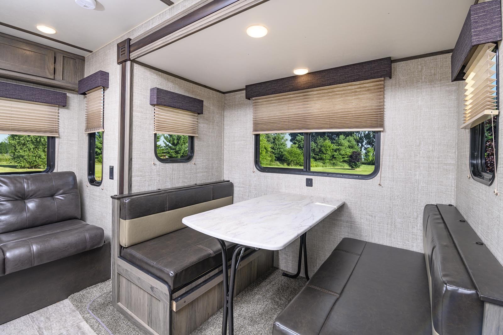 Gulf Stream Conquest Lite 236RL Image