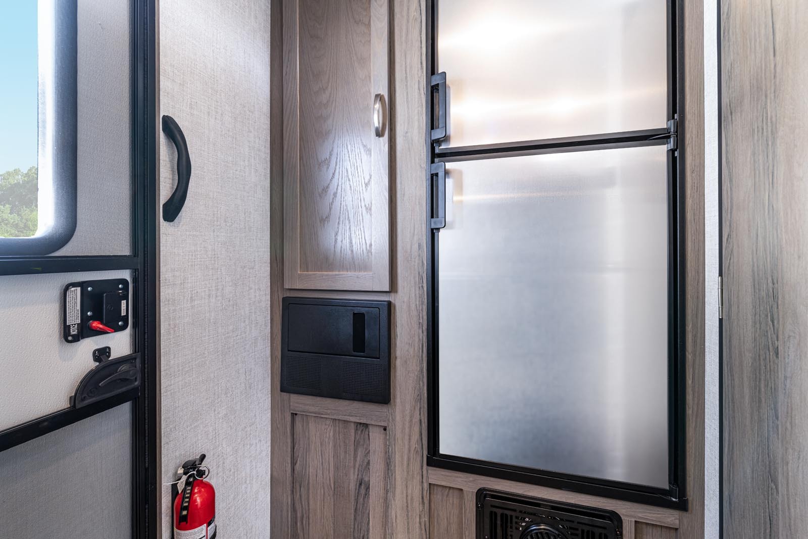 Gulf Stream Vista Cruiser 19CSK Image