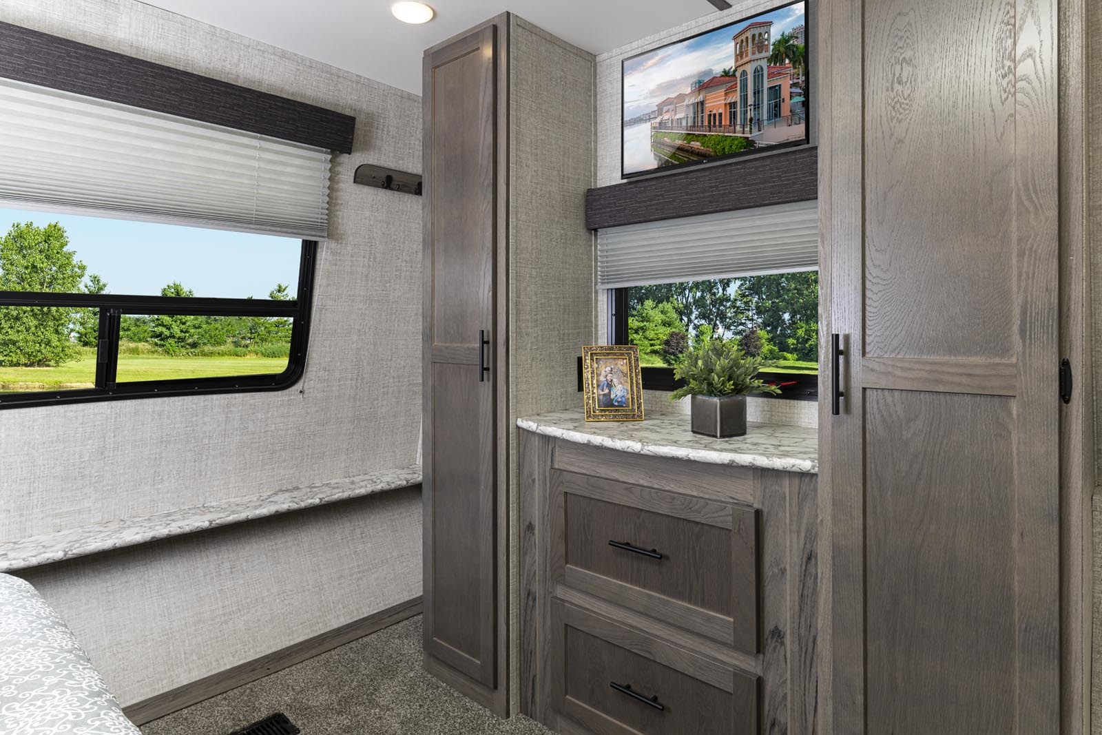 33DBDB Conquest Travel Trailers Gulf Stream Coach Inc.