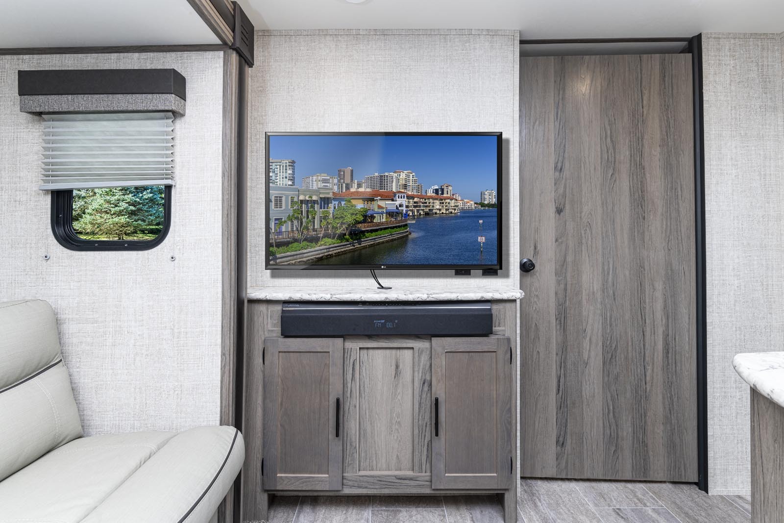 Gulf Stream Trailmaster 33DBDB Image