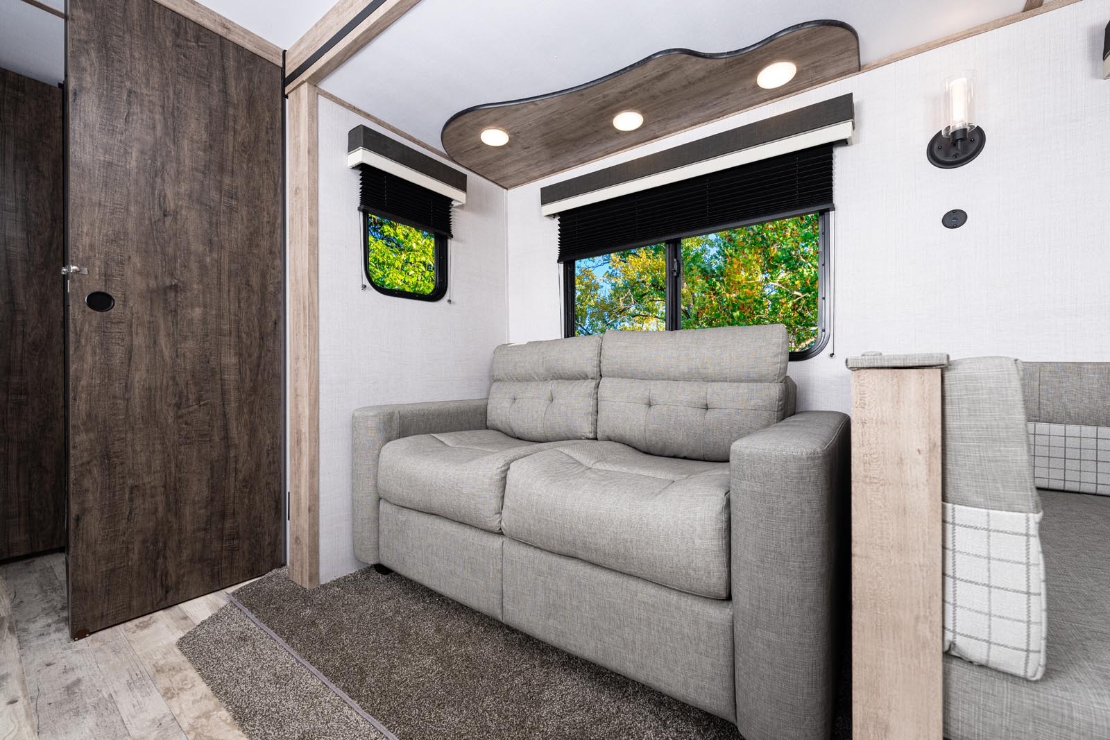 Gulf Stream Trailmaster 285DBS Image