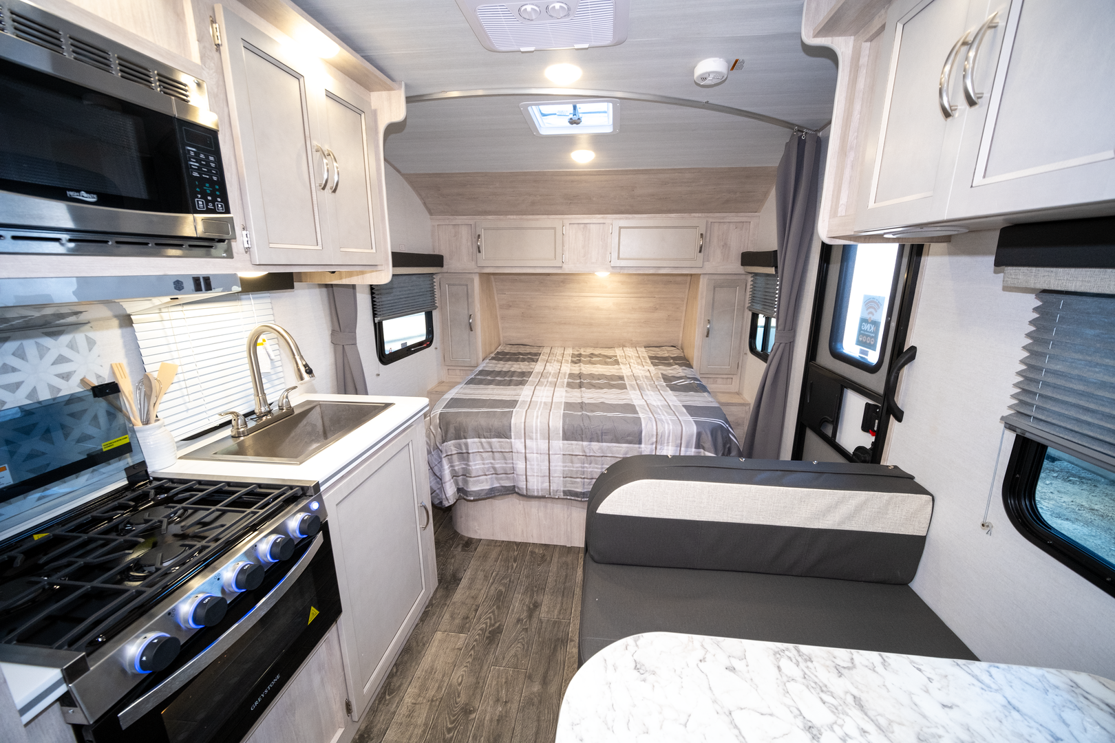 Gulf Stream Vista Cruiser 19RBS Image
