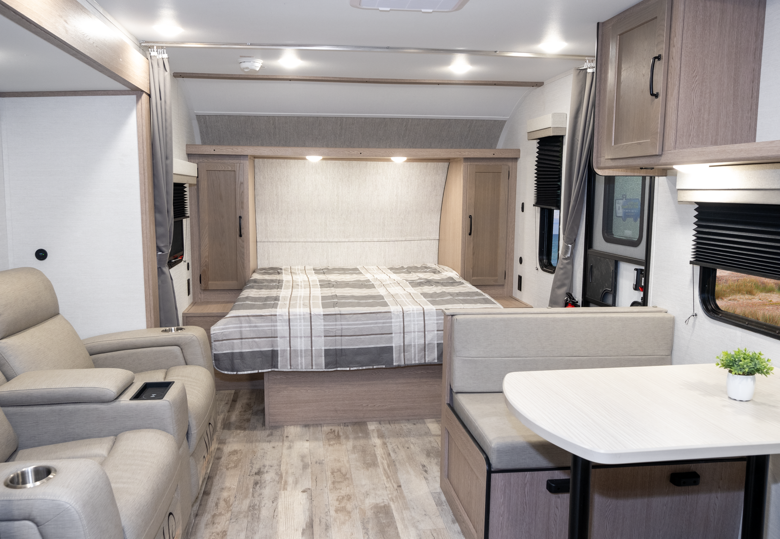 Gulf Stream Trailmaster Lite 240RK Image