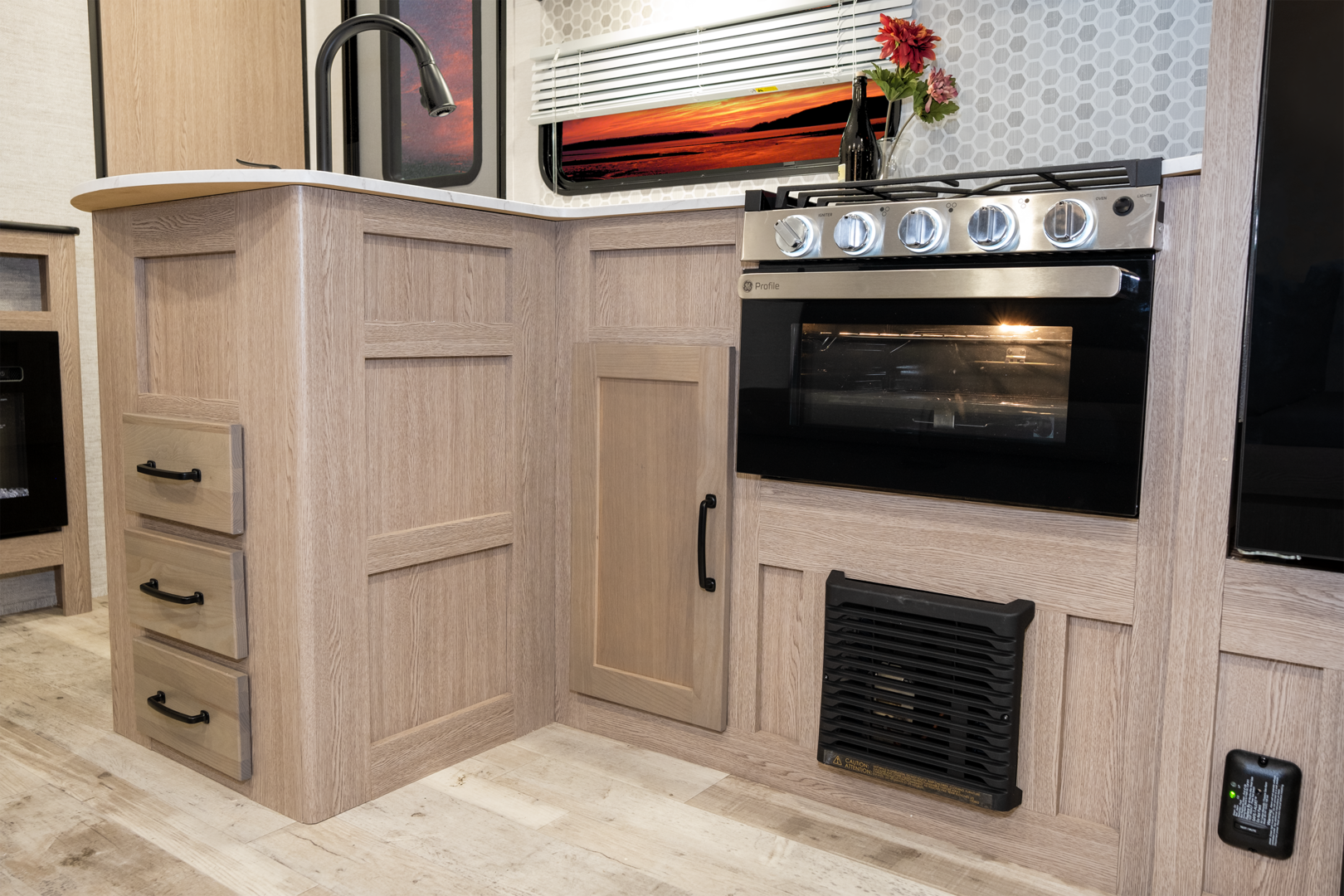 Gulf Stream Kingsport Lite 274QB Image
