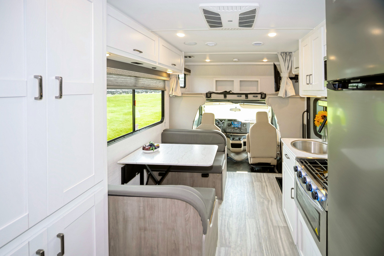 Gulf Stream Conquest Class C 6237LE Image