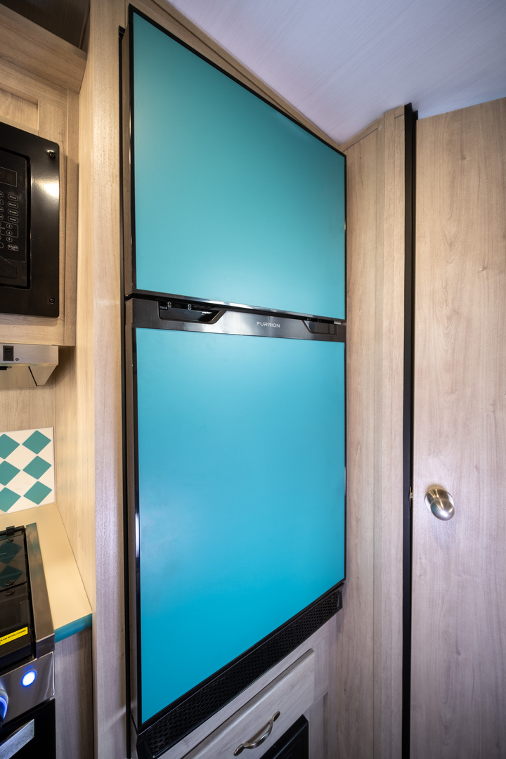 Gulf Stream Vintage Cruiser 23QBS Image