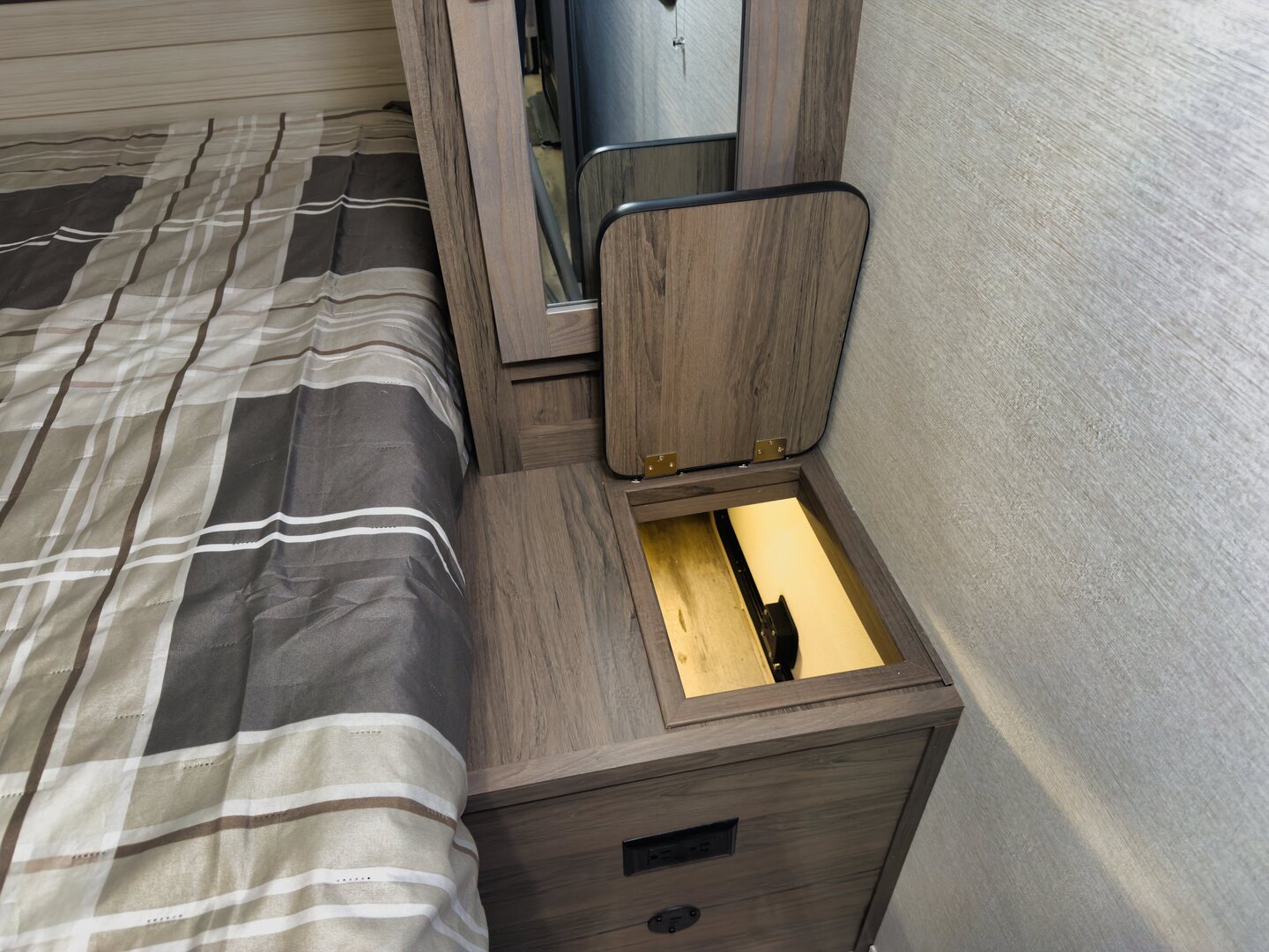 Gulf Stream ENVISION 290RL Image